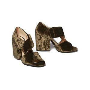 Olive Green Pump